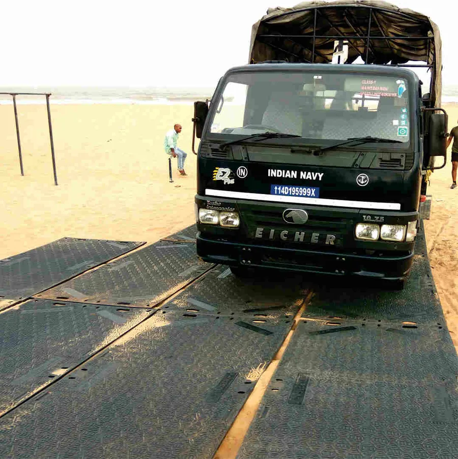 PortaMat temporary access matting